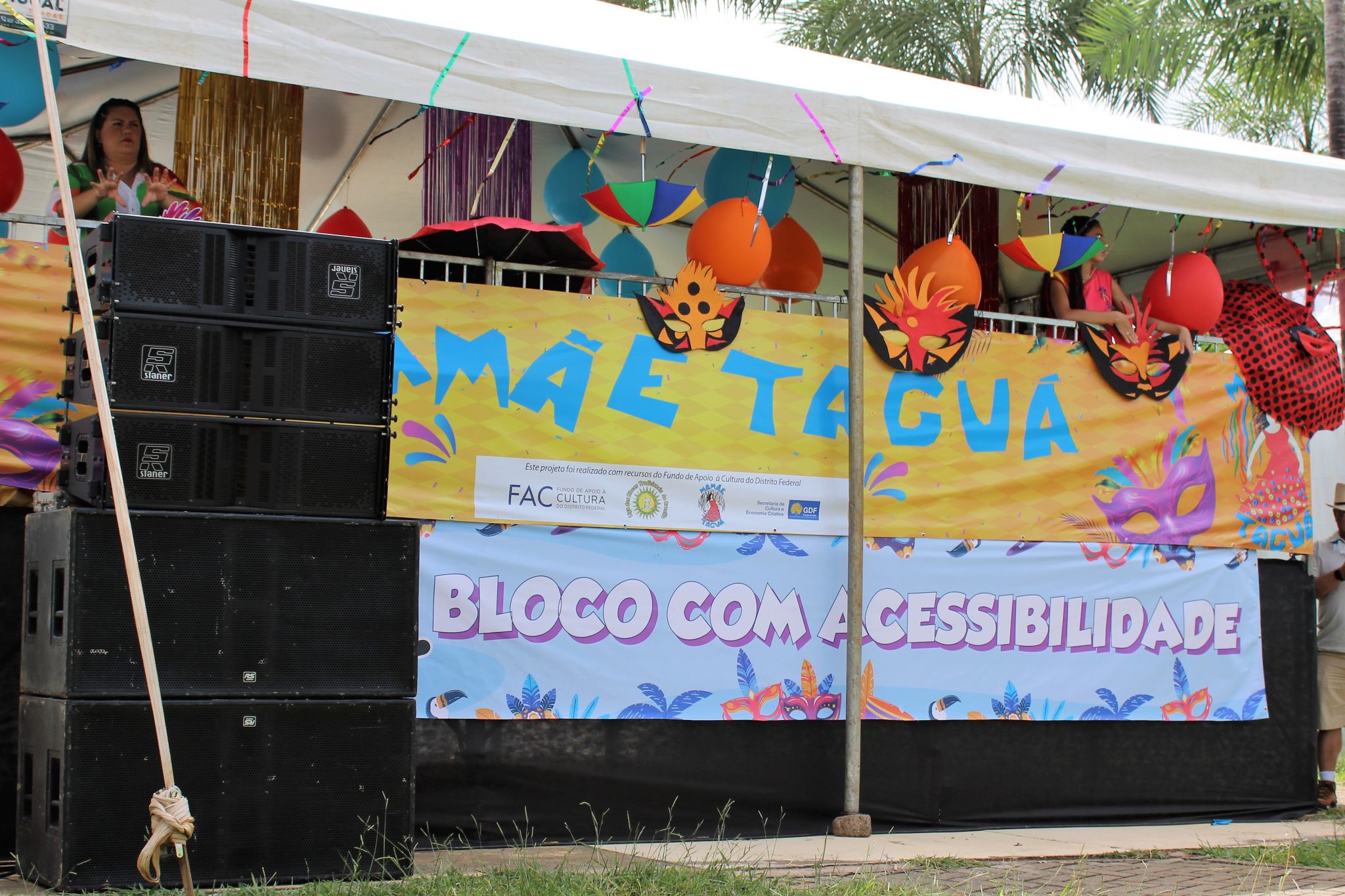 Imagem do bloco mamâe taguá mencionando acessibilidade