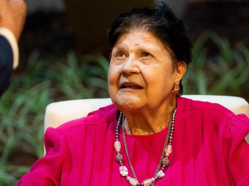 Capa da notícia: Gisèle Santoro, referência da dança e uma das fundadoras do Teatro Nacional, morre aos 86 anos